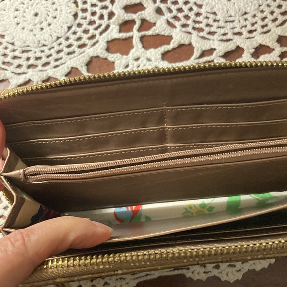 Anne Klein Wallet - Picture 7 of 7